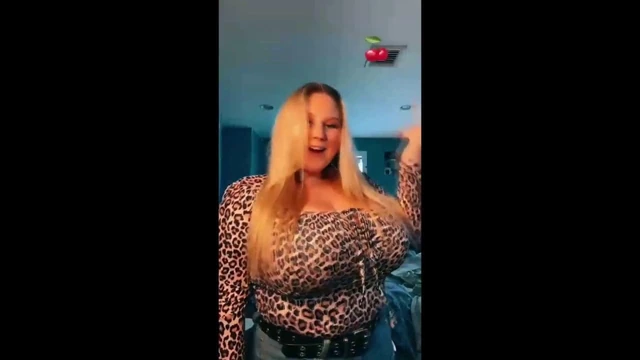 BOOBALICIOUS BLONDE 01
