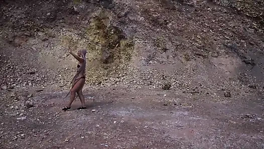 Другие страны танец в Холмах