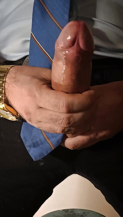 GARANHÃO COM GOZADA ENORME