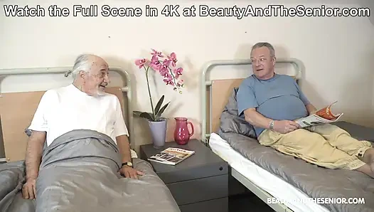 Waktunya minum pil, kakek! Suster nana garnet di beautyandthesenior