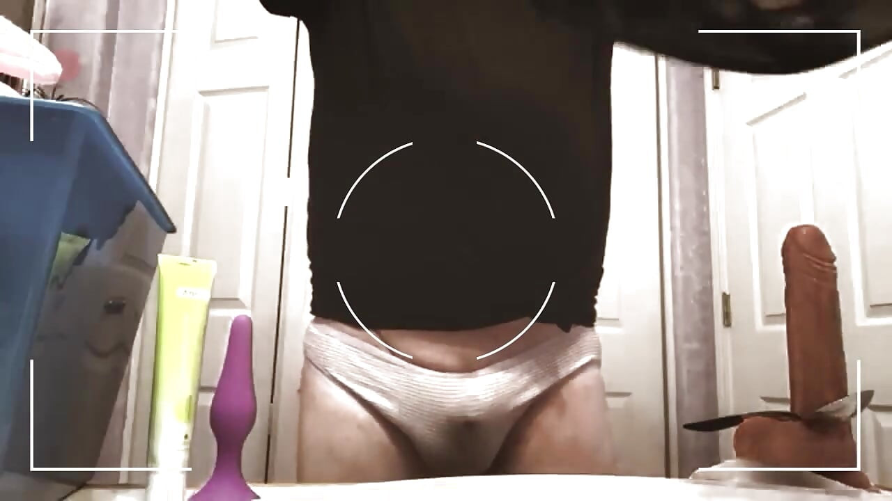 遇見抽搐的娘娘腔豬JOI，感受吸吮的需要