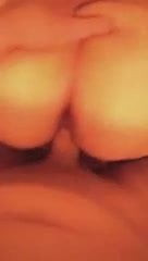 Sexsaint sborrata sui piedi