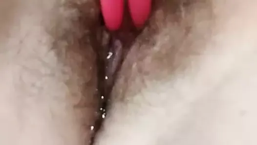 A very quick and VERY wet wank with plenty of squirting and more squirting and then some more