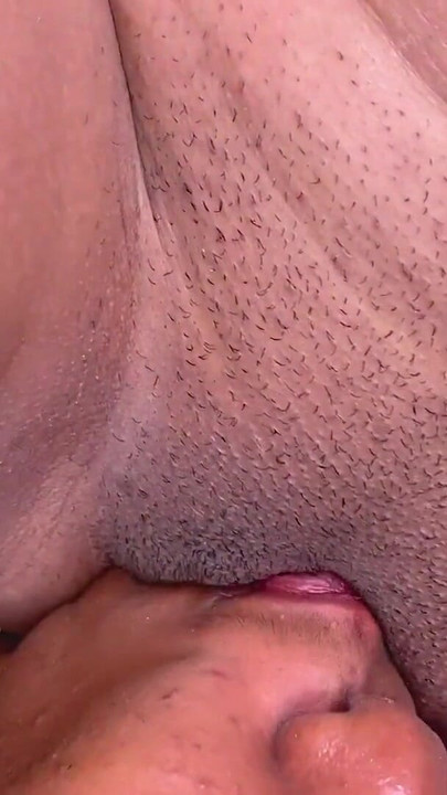 "Evet evet sulu amcığımı çok kötü yalayıp öğütüyorum - khalessi 69"
