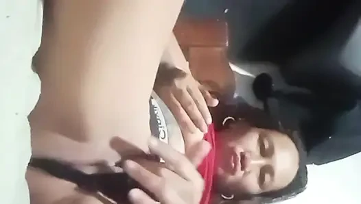Ich bin allein und geil