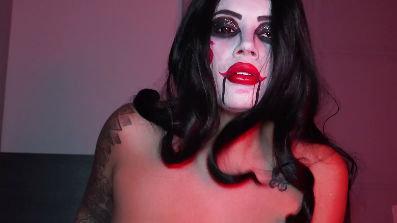Wanna Play a Game?  Sara Blonde Halloween Special