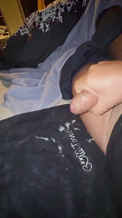 Éjaculation sans les mains, tu me rends tellement excitée