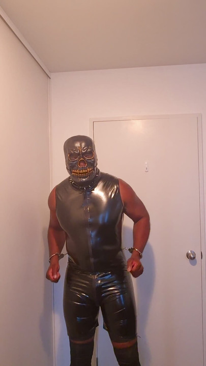 Веселая вечеринка одного!!