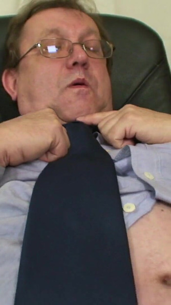 Emotional moment from "Old Men fucking young brunette Bunny and his wife saw it"