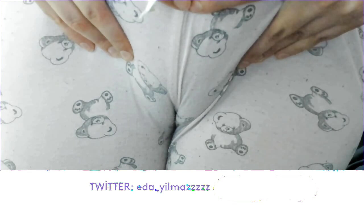 CAMELTOE- NAPUHANA PIČKA- NATEČENA PIČKA- PIDŽAMA - TURSKI PORNO