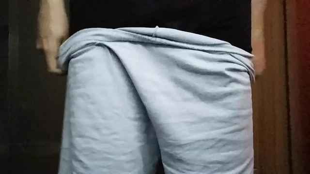 Jerkin off in Hotel bathroom, look at the mirror