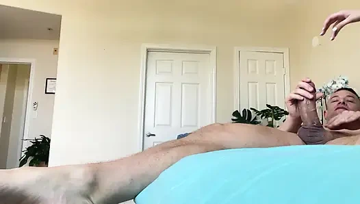 Идеальную юную принцессу трахает учитель с большим членом