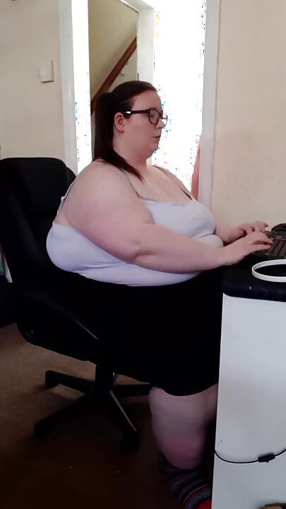 ŠEFOVA FANTAZIJA KRAFNA SSBBW