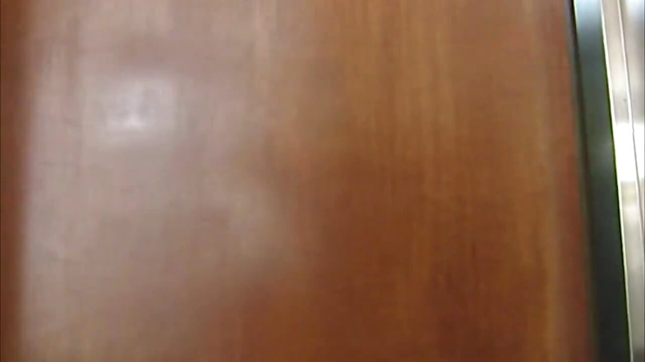 Mature MILF Gives Sloppy Blowjob Before Hot Facial