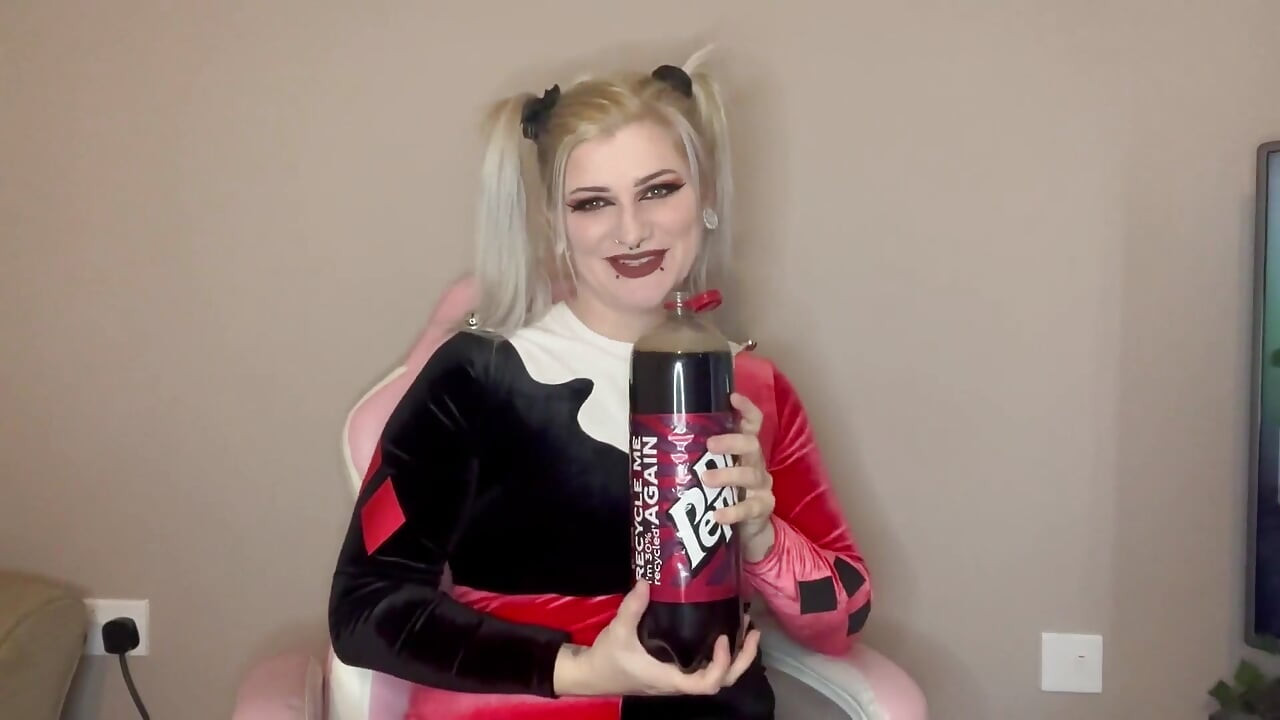 Try Not to Burp Challenge Harley Quinn Cosplay
