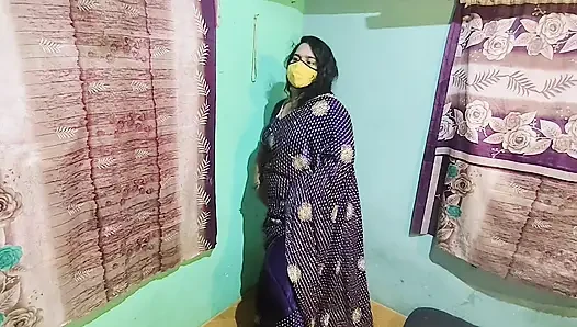 Sex bhabhi, heißer tanz für liebhaber und sie verschenkt ihrer muschi
