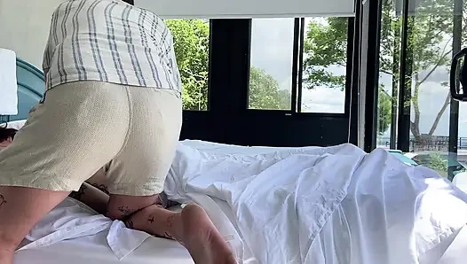 Masaj ve sert sikişen müşteri