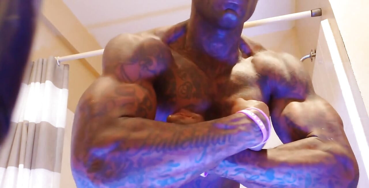 BBC Worship Hallelujah Johnson ( Game Night at the Staples Center ) Tall Dark Chocolate Muscles Tattoos Hairy BBC Hallelujah Joh