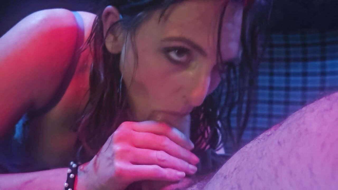 Delilah Gets Mouth Fucked by 2