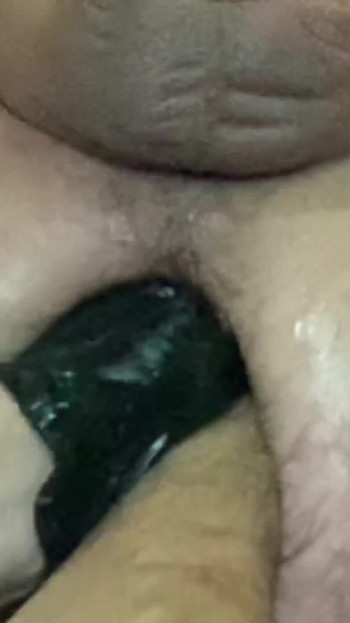 Key moment from "Great fisting session with Fire281.  Good opening, depth, fun with PigHole FF and a good view inside,"
