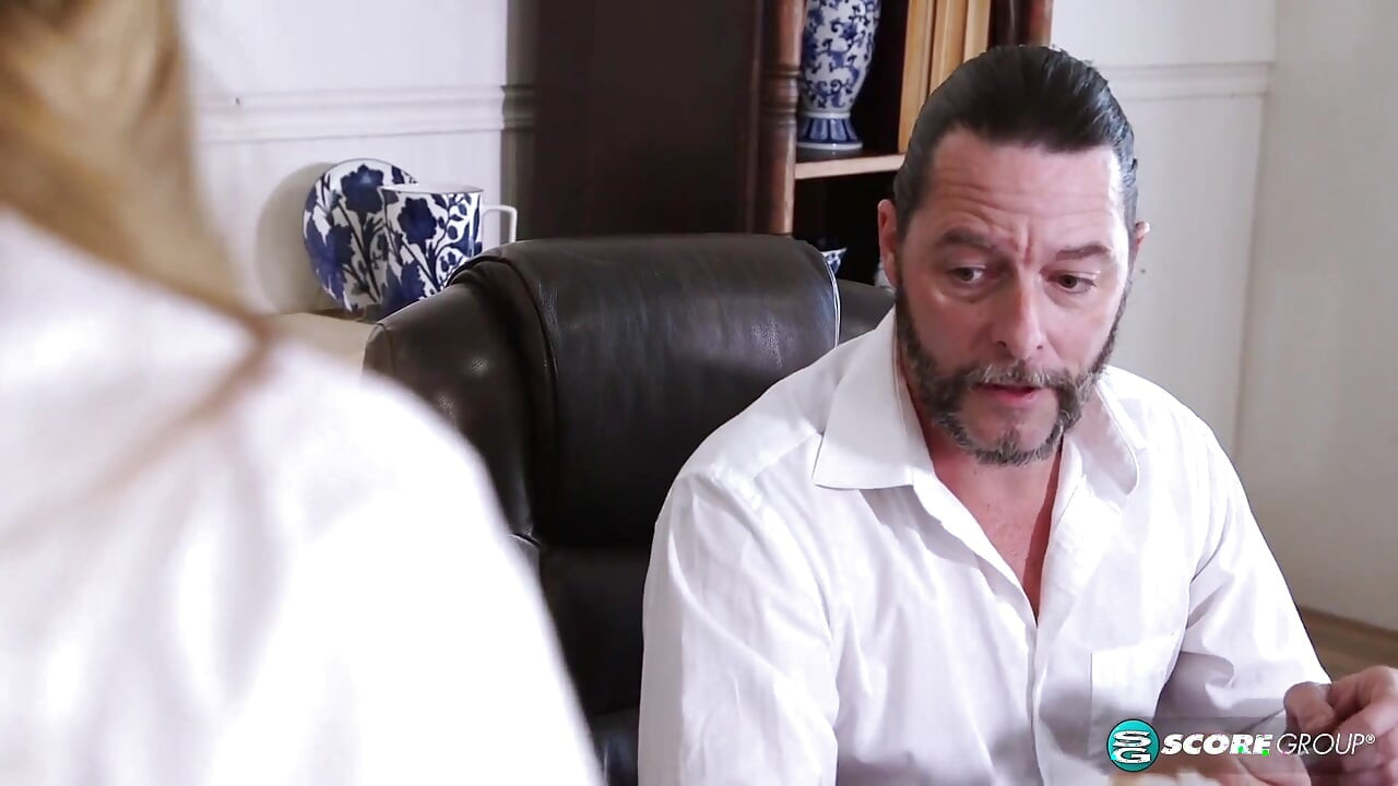 Veronica Valentine μια δύσκολη στιγμή στο κολέγιο