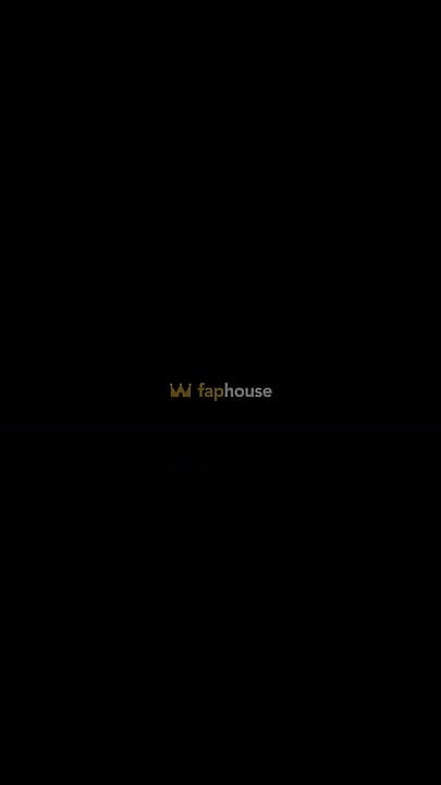 Transrodna Djevojka s Domaćim Dildom