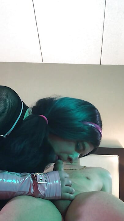 Mujer trans caliente en castidad follada y chupando - compilación 13