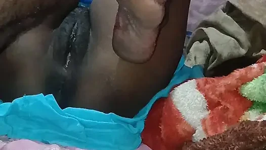 Desi Biwi Ka Raat Mein Legs Up Karke Blue Panty Side Kar Jamkar Chut Faad Di - Payal Wali Tight Chut Hindi Audio
