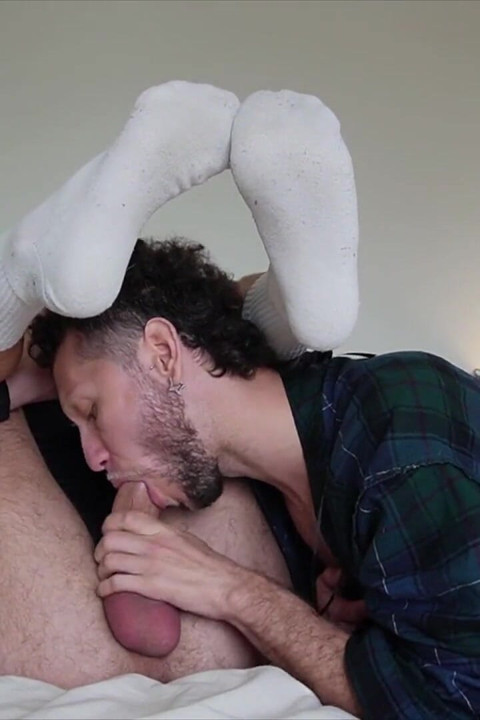Harry_jen Just Sucking Gay Massive Cock in White Socks
