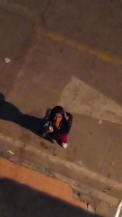 Cara meyakinkan gadis kulit hitam untuk ngentot di luar ruangan