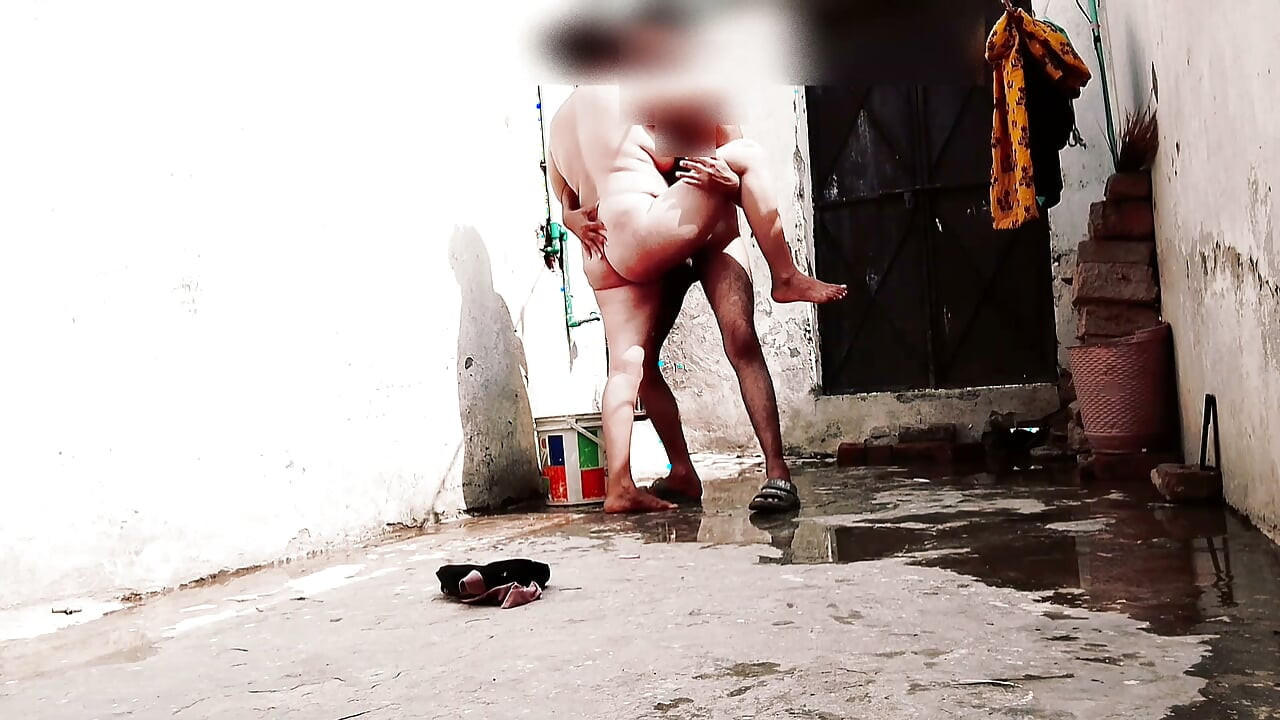 Aaj fuddi marwane ko bahut Dil Kiya Dil thoda sa andar Gaya to Dard