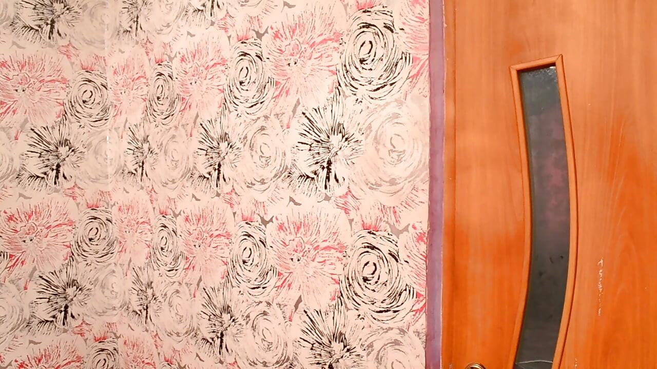 Razoиaran sam posle sastanka. Seks i pocepane helanke