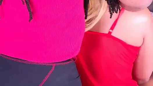 Sexy nina rivera wird zu weihnachten gefesselt und hart gefickt