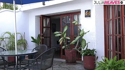 Kaltak sakso çektikten sonra büyük bir yarakla sikilirken inliyor