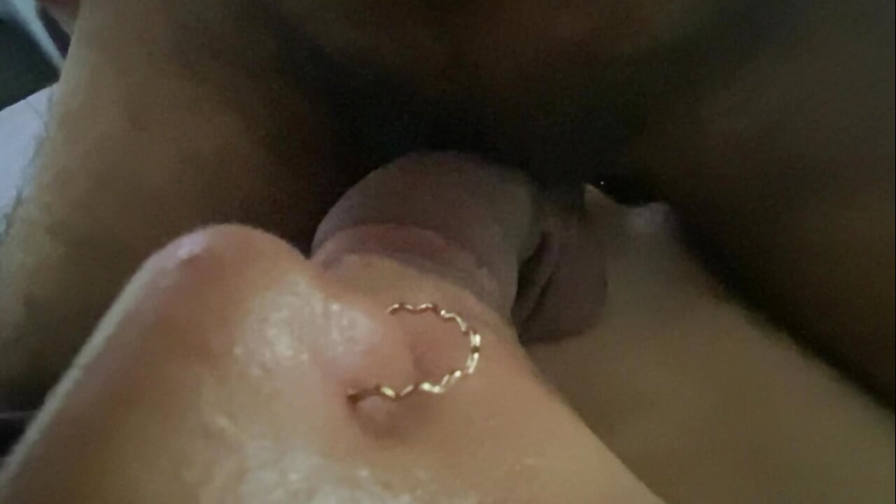 Indian mallu aunty layed Boy Seduced on bed and blowing her boyfriends brothers penis