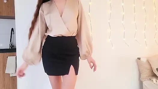 Teenager-Spaß nach der Arbeit und Masturbation