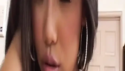 Mature Brunette Squirts Wildly During Intense Hardcore Pounding