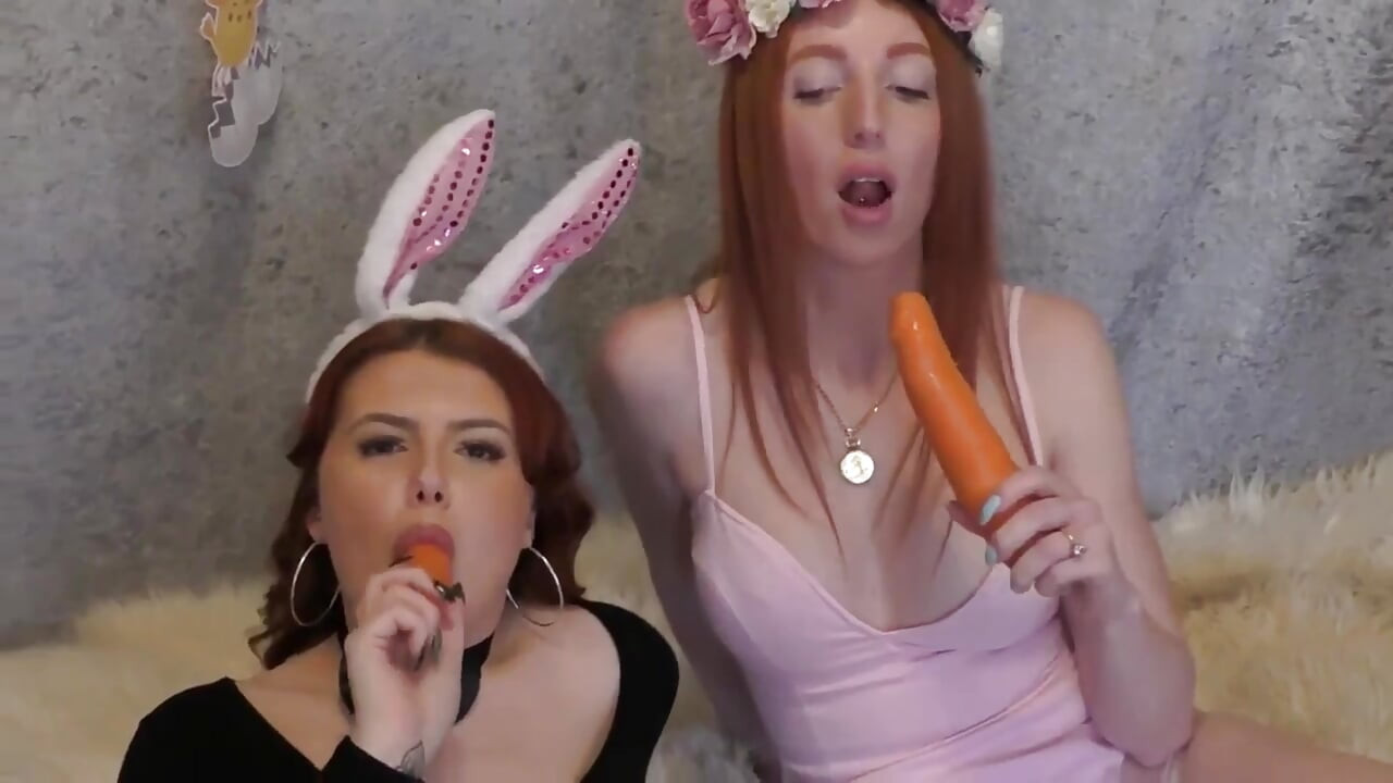 Lesbian Carrot Fucking