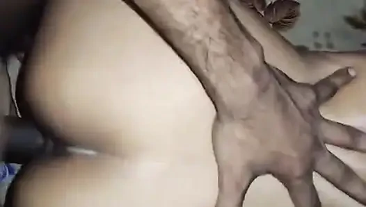 Bölüm 1 desi dost ki kız arkadaş özel zaman arkadaşının kız arkadaşı gizli desi gece yarısı toplantısına geldi ( Hintçe ses