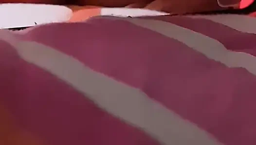 Mein ehemann beobachtet mich, während ich live bei camsoda gehe