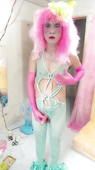 Oanh Le trans a usar pornô sintético sexy sexy