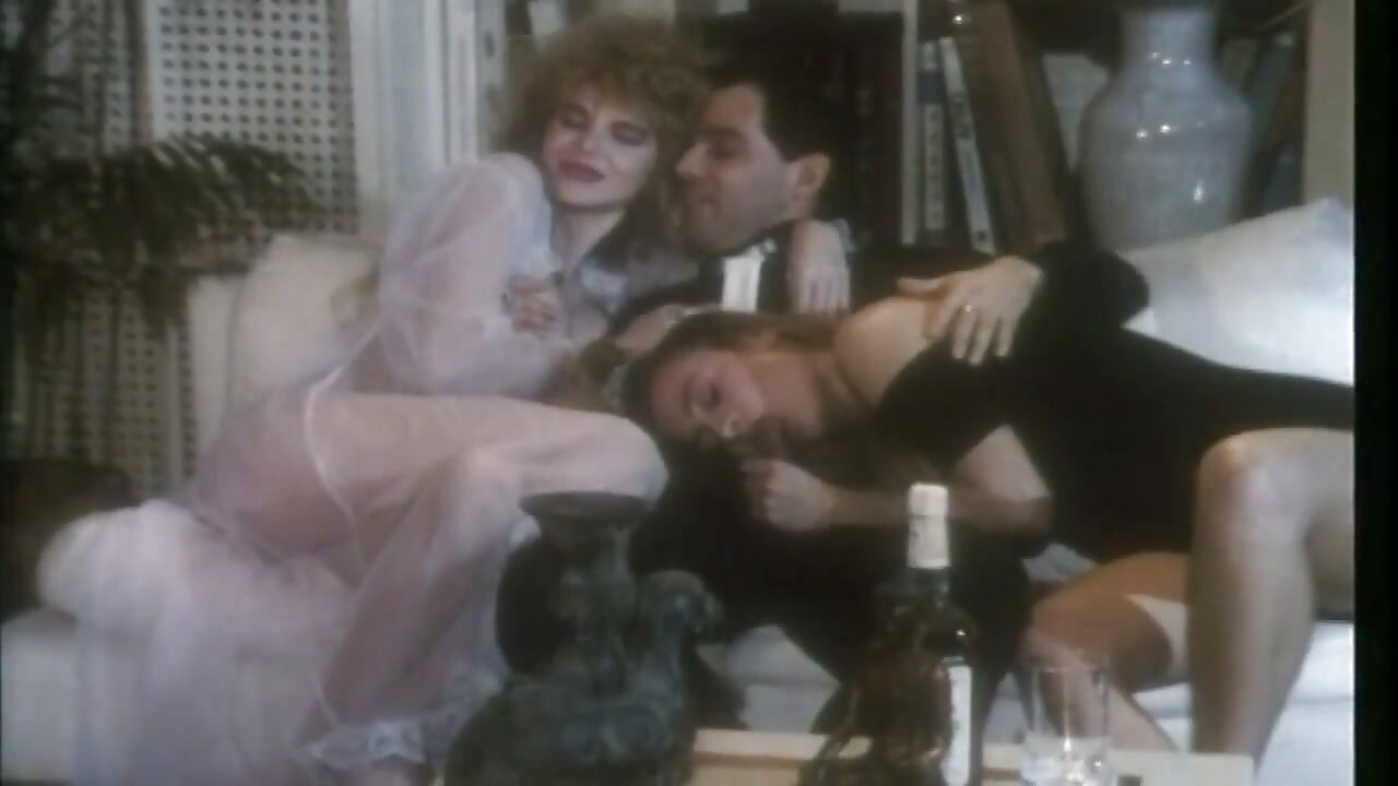 Rocco and Roberto loves the vintage pussy