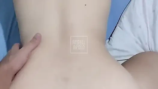 Королевская пара - он никогда не протестует на четвереньках и бросает все это в