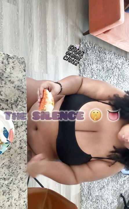 Biggdebbiecakez Mukbang