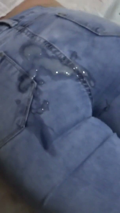 My young lover can't resist anymore and she cums on my ass with my jeans on | Clip 3