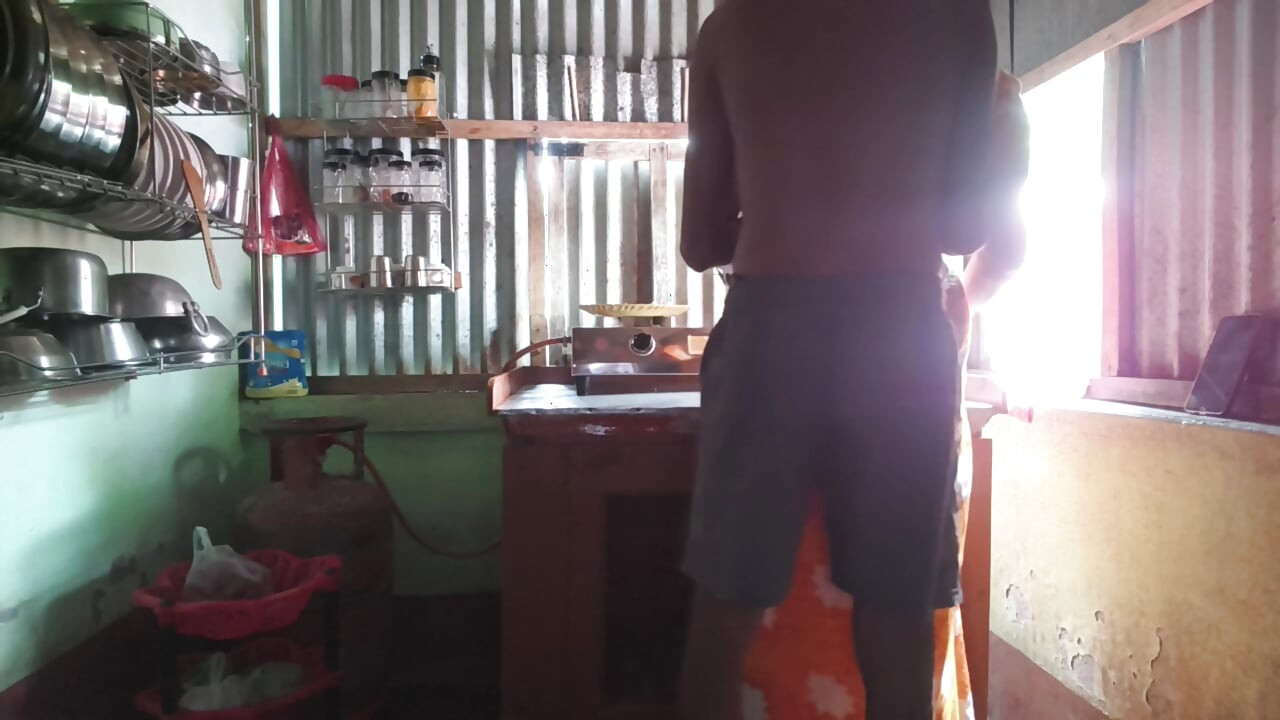 Fuckinggs my deshi Step sister in kitchen room