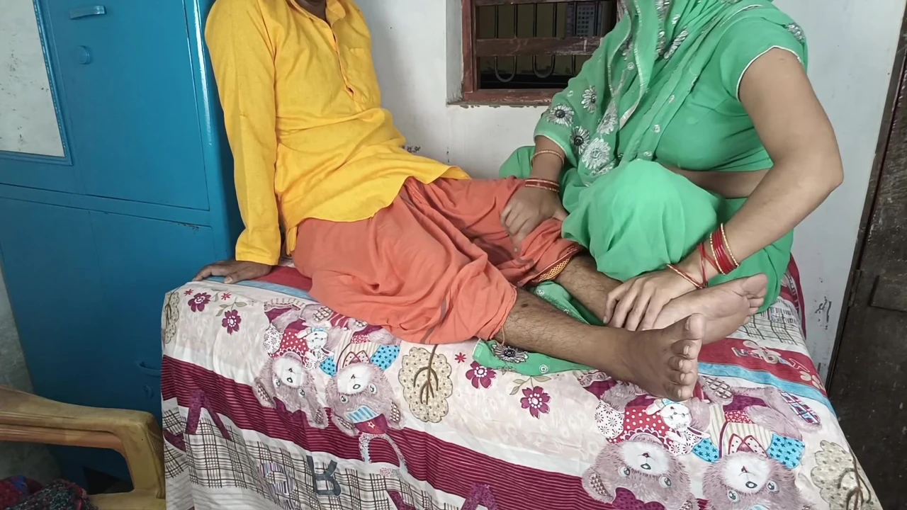 Father-in-law fucked young daughter-in-law || Sasur Bahu Ki Chudai ||