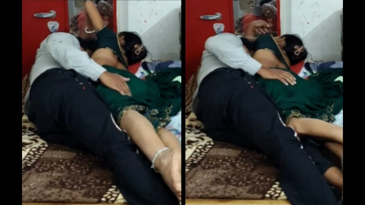印度德西德弗和哥第一次 Xxx 视频印地语。Dever Bhabhi 性爱视频
