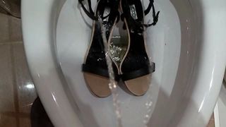 Pissing onto a very close sexy friend's summer sandals