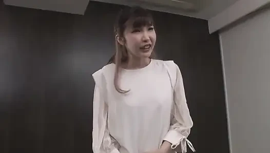 Sara Haneda Sensitive Body Pee Holding Paradise